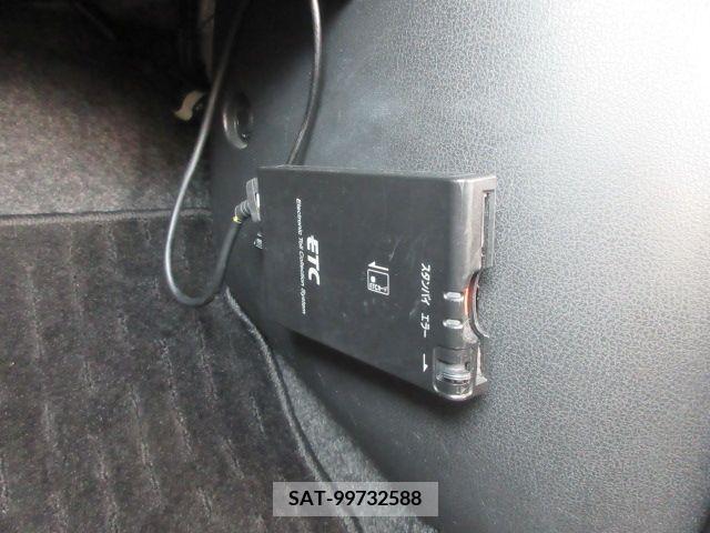 Nissan NOTE 2018-03 302428-18