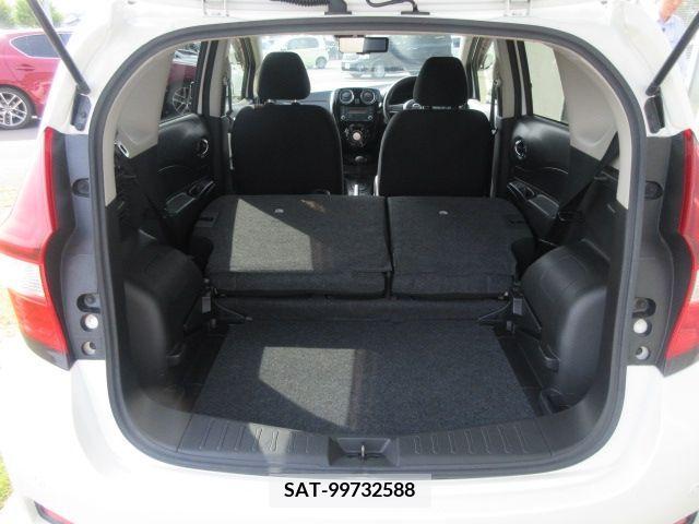 Nissan NOTE 2018-03 302428-9