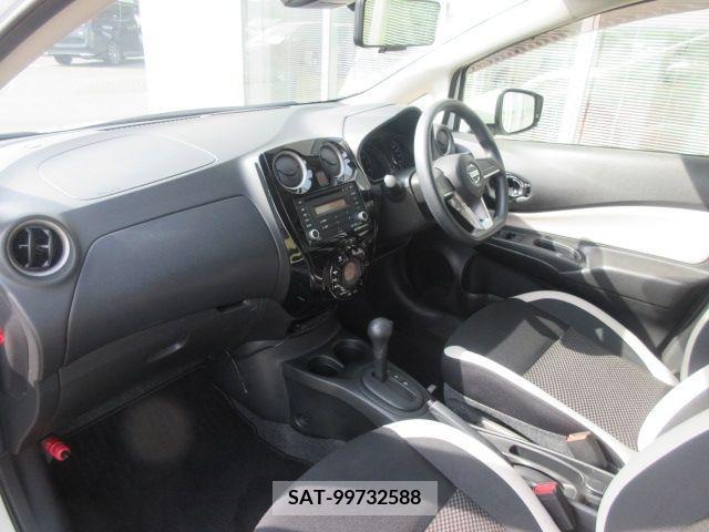 Nissan NOTE 2018-03 302428-4