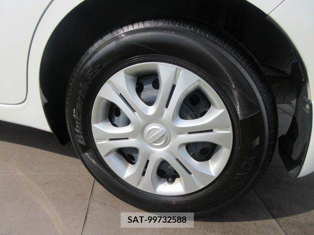 Nissan NOTE 2018-03 302428-7