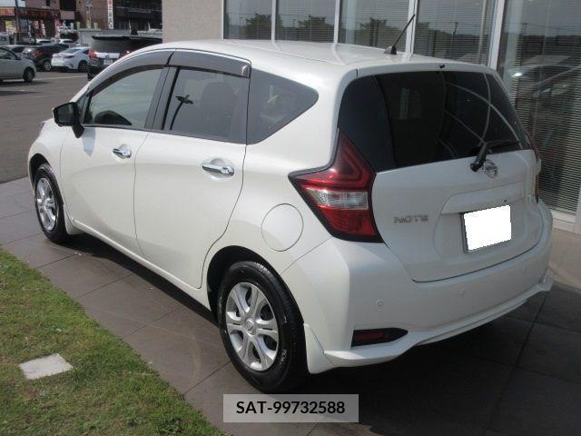 Nissan NOTE 2018-03 302428-3