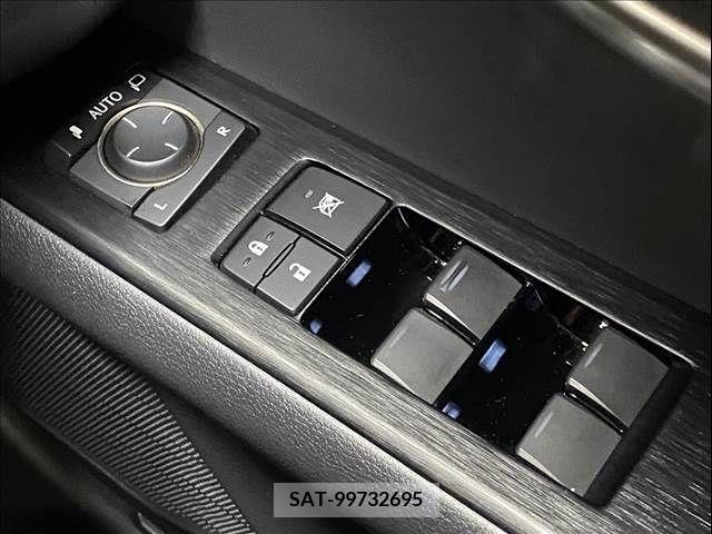 Lexus UX 2019-11 313532-15