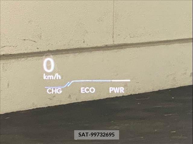 Lexus UX 2019-11 313532-5