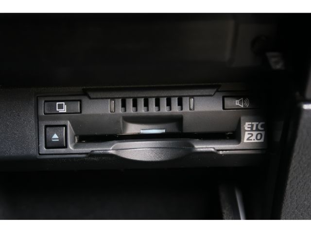 Lexus RX 2021-06 17811-22