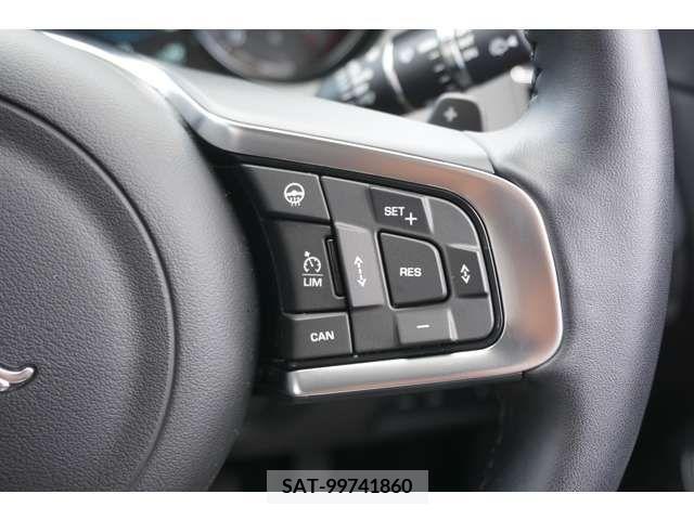 Jaguar E-PACE 2020-01 204754-9