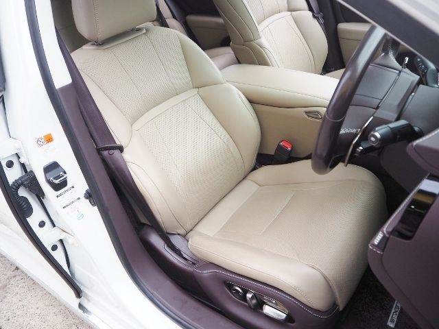Lexus LS 2018-05 3105-11
