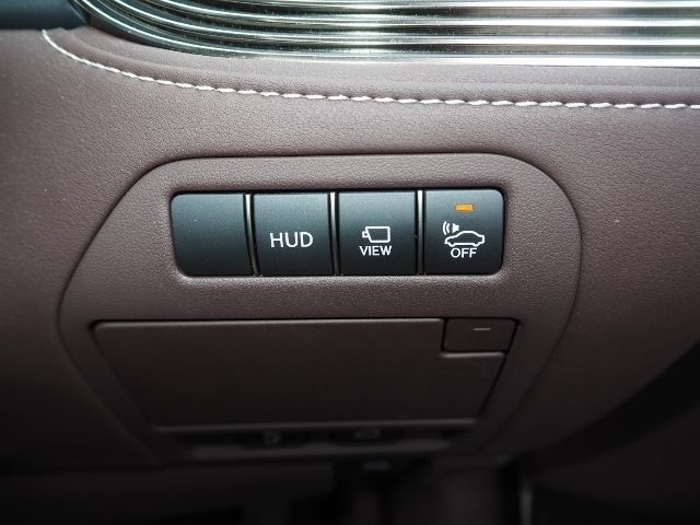 Lexus LS 2018-05 3105-27