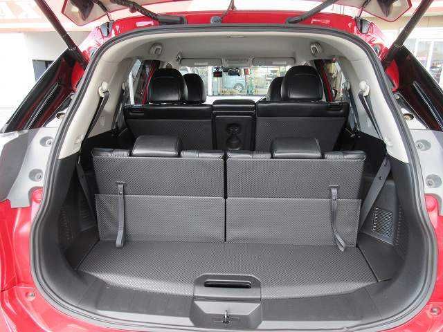 Nissan X-TRAIL 2017-05 6850-8
