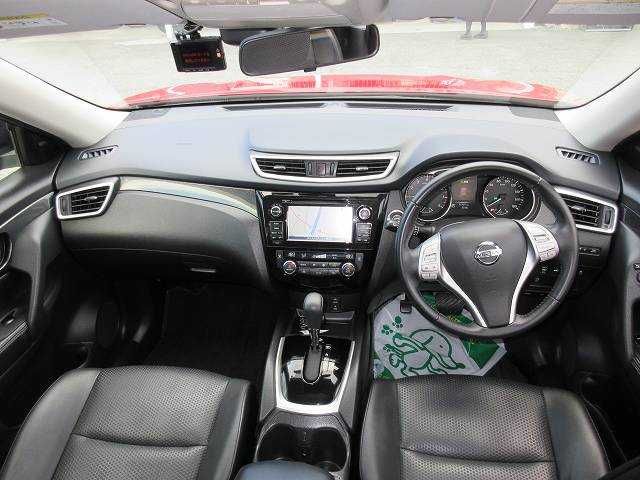 Nissan X-TRAIL 2017-05 6850-1
