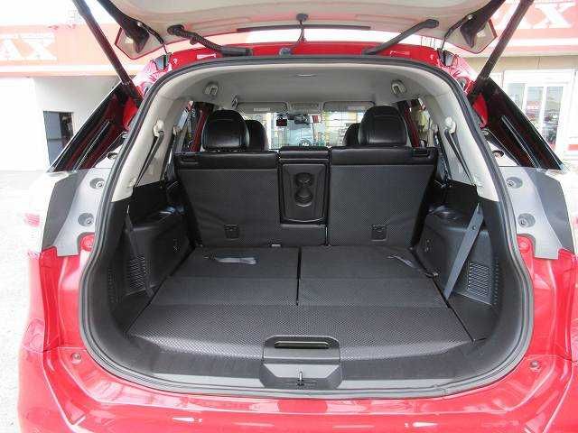 Nissan X-TRAIL 2017-05 6850-9