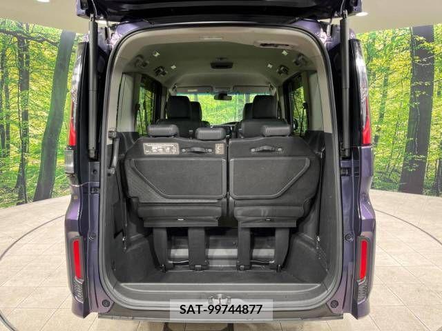 Honda STEP WGN 2017-05 225235-11