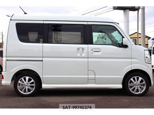 Suzuki EVERY WAGON 2023-01 205351-7