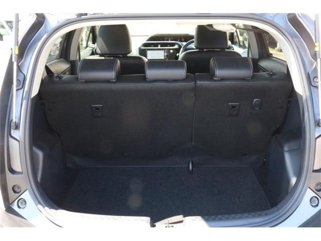 Toyota AQUA 2018-03 21703-18