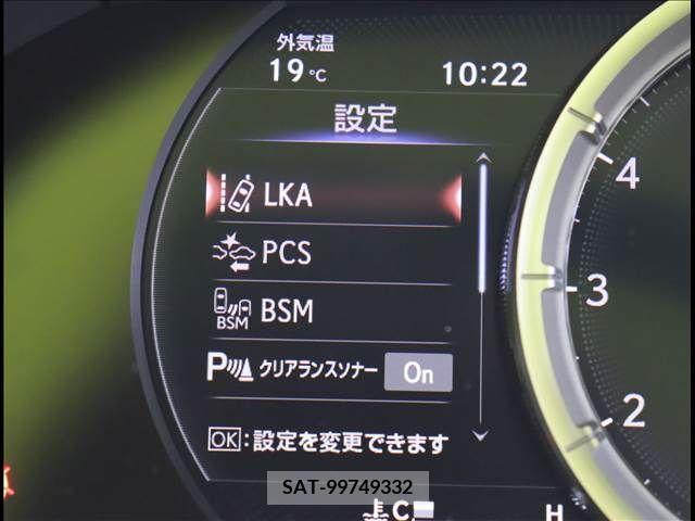 Lexus LC 2022-01 275428-18