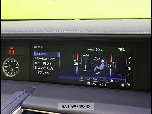 Lexus LC 2022-01 275428-13