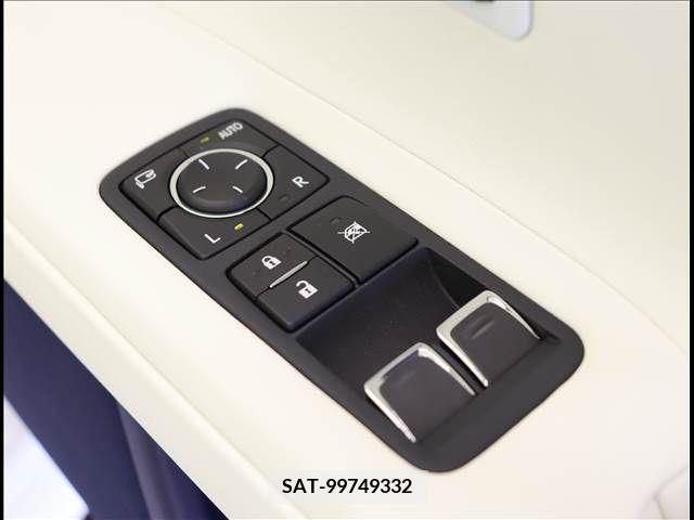 Lexus LC 2022-01 275428-19