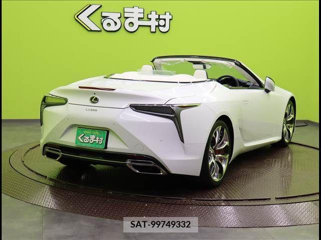 Lexus LC 2022-01 275428-1