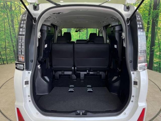 Toyota VOXY 2015-07 27516-10