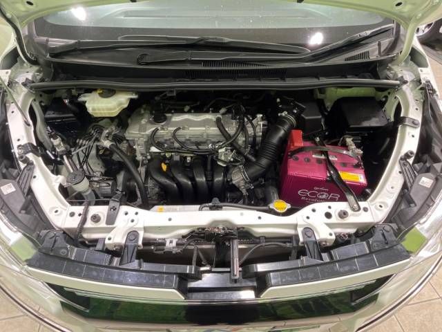 Toyota VOXY 2015-07 27516-18