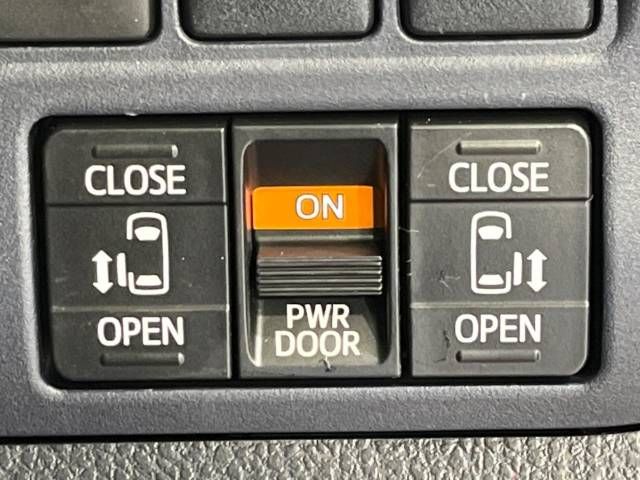Toyota VOXY 2015-07 27516-2