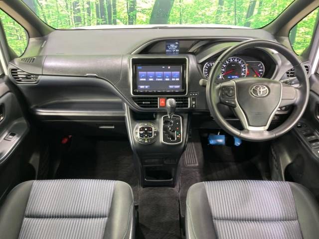 Toyota VOXY 2015-07 27516-1
