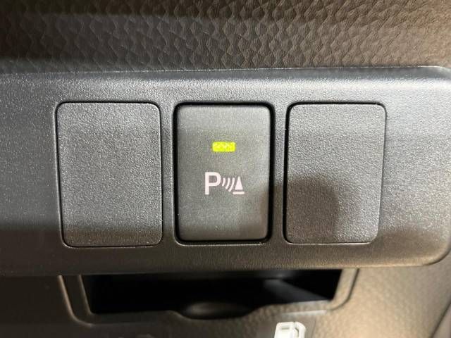 Toyota ROOMY 2023-03 27033-5
