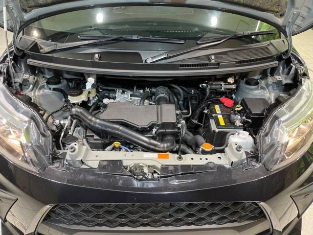 Toyota ROOMY 2023-03 27033-17