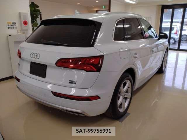 Audi Q5 2019-06 261215-2