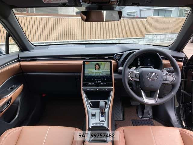 Lexus LBX 2024-03 311413-1