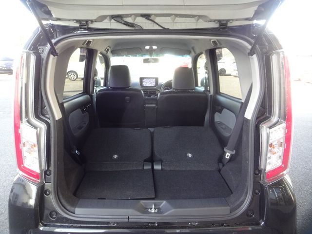 Daihatsu MOVE CUSTOM 2015-04 181367-10