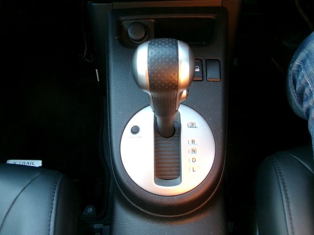 Nissan X-TRAIL 2007-09 184712-24