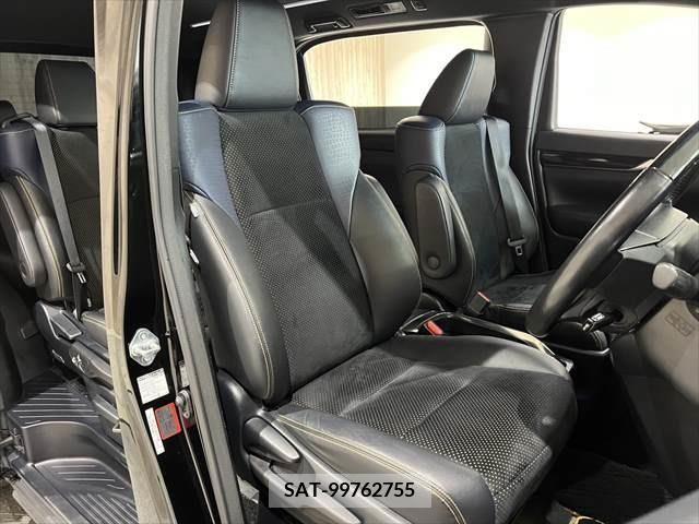 Toyota VELLFIRE 2017-02 299373-8