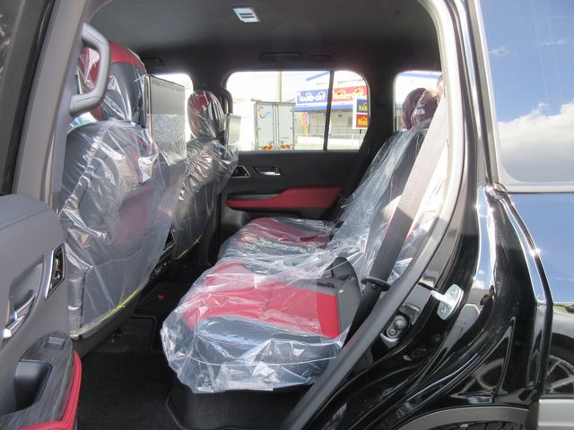 Toyota LAND CRUISER 2023-09 8870-14