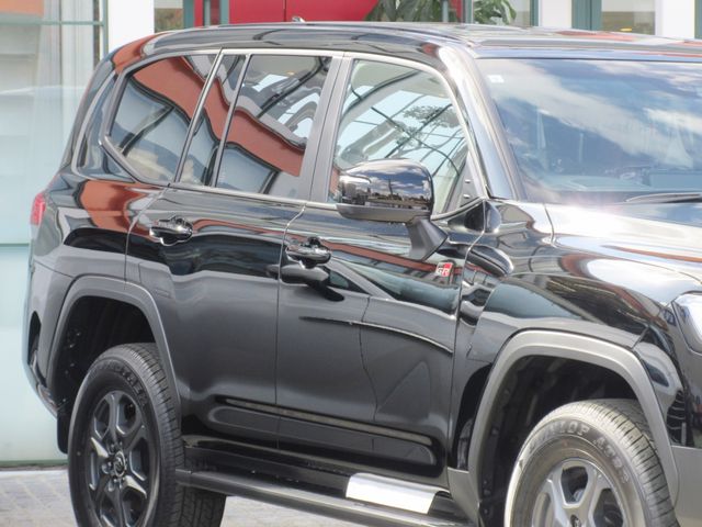 Toyota LAND CRUISER 2023-09 8870-7