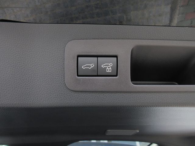 Toyota LAND CRUISER 2023-09 8870-11