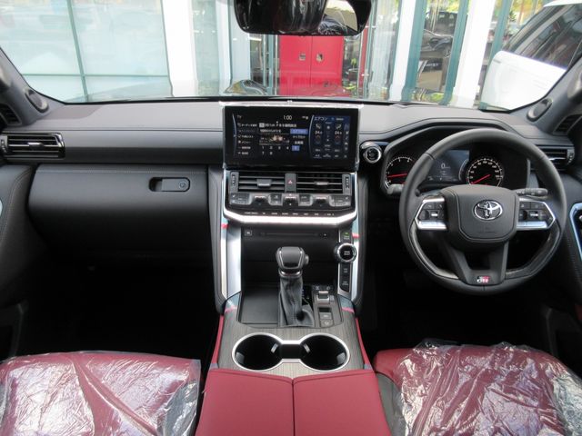 Toyota LAND CRUISER 2023-09 8870-1