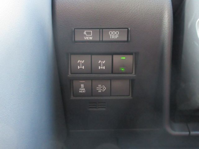 Toyota LAND CRUISER 2023-09 8870-27