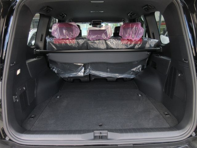 Toyota LAND CRUISER 2023-09 8870-10