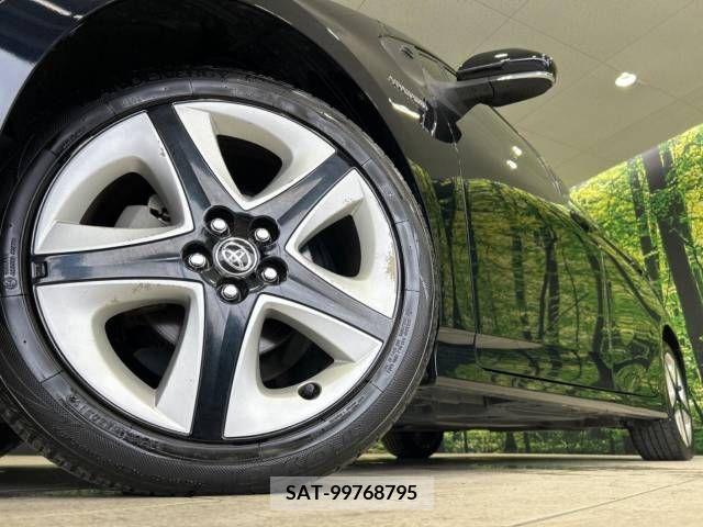 Toyota PRIUS 2015-12 330644-13