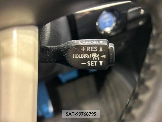 Toyota PRIUS 2015-12 330644-4