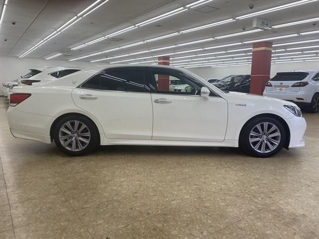 Toyota CROWN SEDAN 2015-10 182017-3