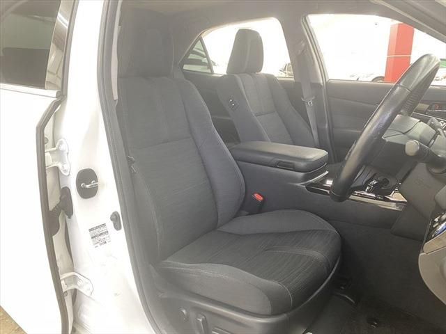 Toyota CROWN SEDAN 2015-10 182017-19