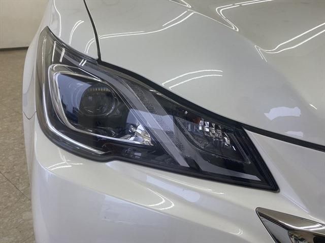 Toyota CROWN SEDAN 2015-10 182017-9