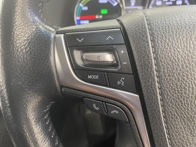Toyota CROWN SEDAN 2015-10 182017-29