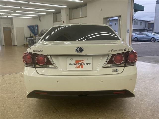 Toyota CROWN SEDAN 2015-10 182017-5