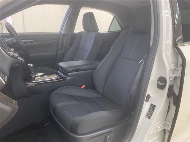 Toyota CROWN SEDAN 2015-10 182017-21