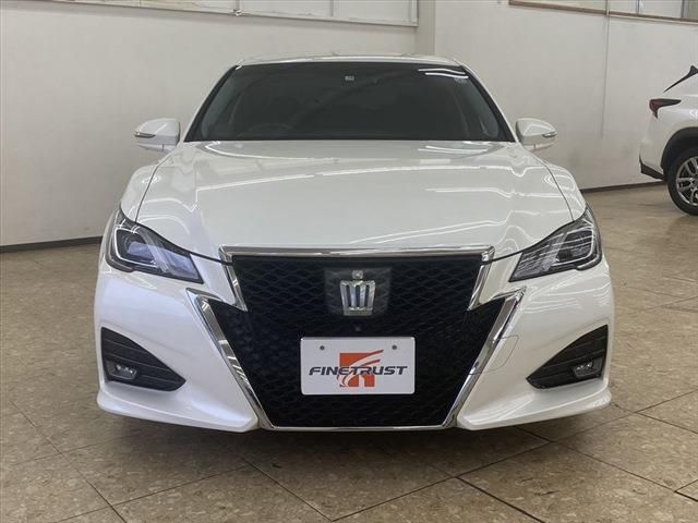 Toyota CROWN SEDAN 2015-10 182017-1