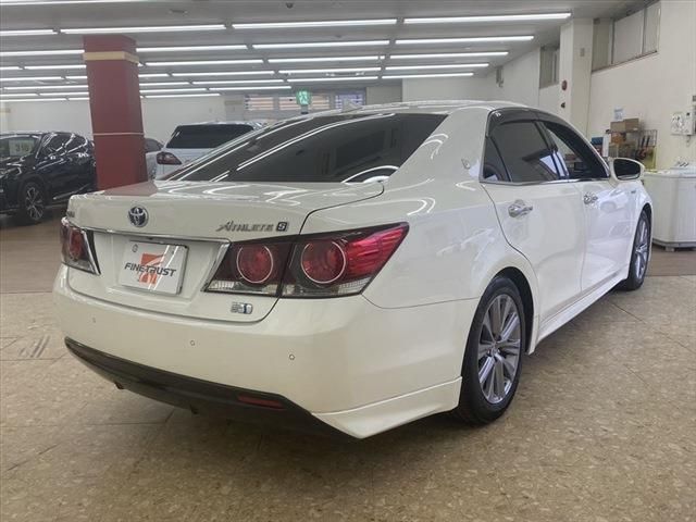 Toyota CROWN SEDAN 2015-10 182017-4