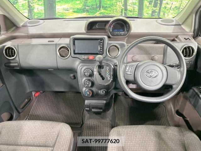 Toyota SPADE 2018-04 379209-1