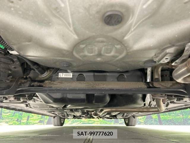 Toyota SPADE 2018-04 379209-19